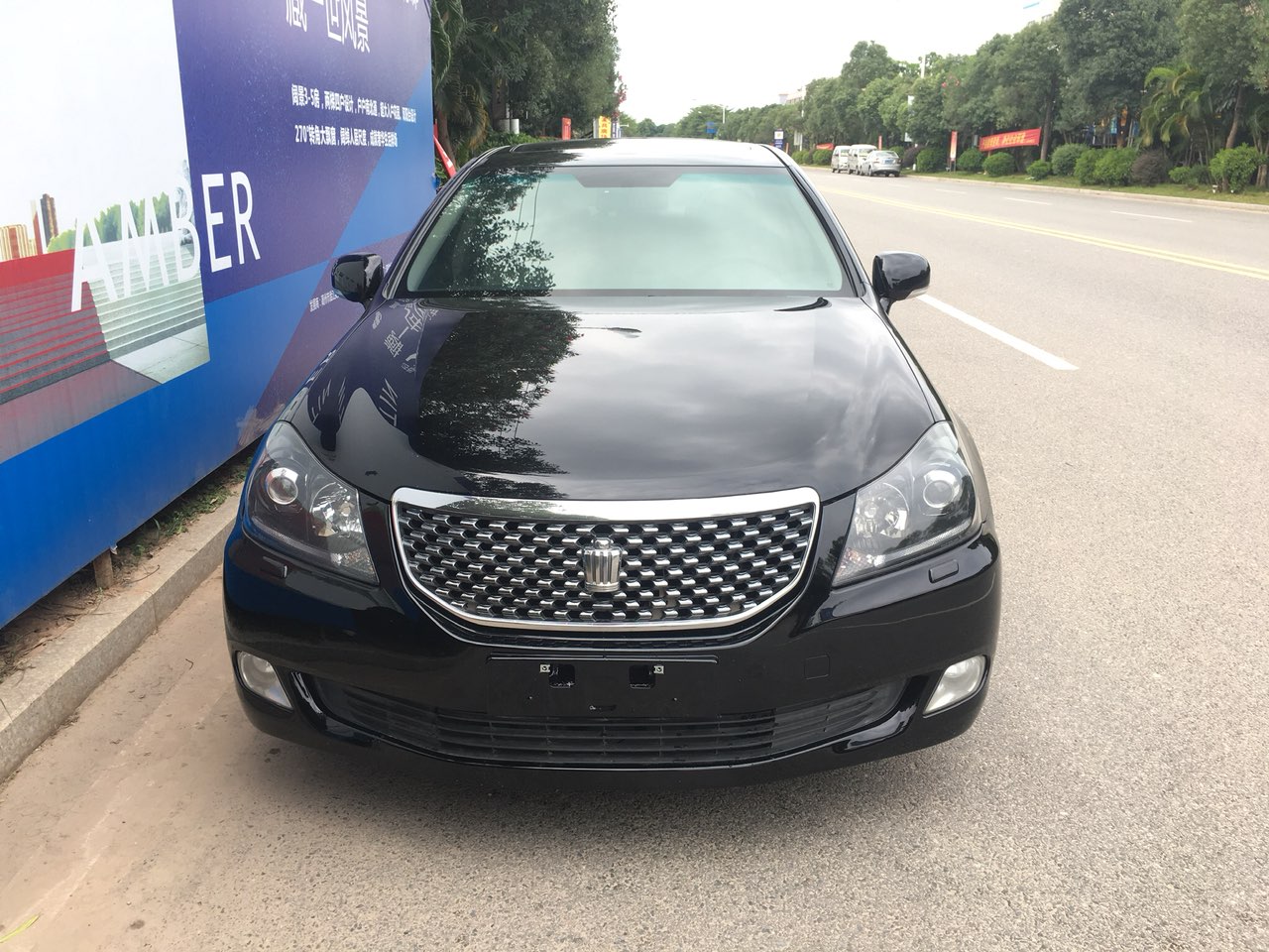 刚刚到店12年黑底灯蜂窝网丰田皇冠