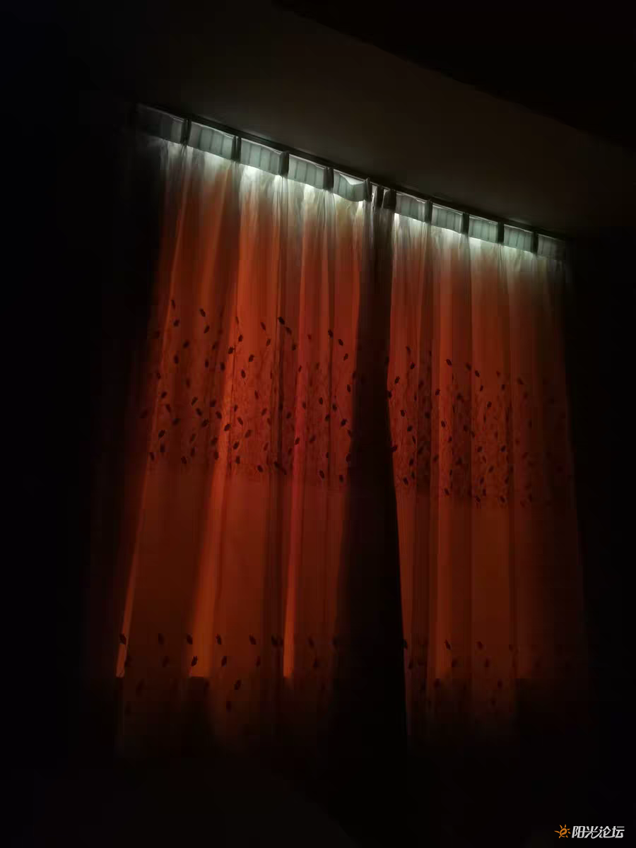 窗帘一拉,美梦开始.白天黑夜分不清